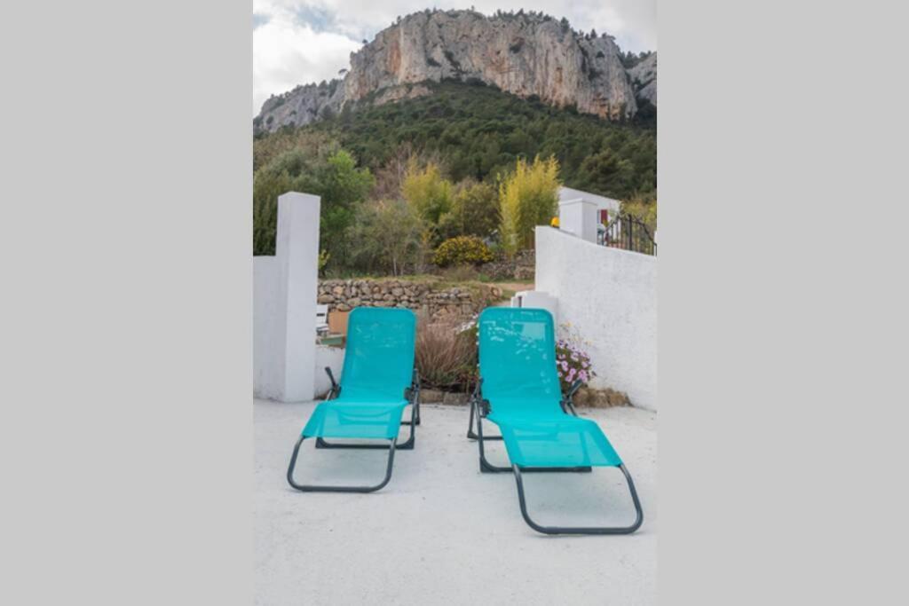 Maison Avec Jardin, Parking Entre Mer Et Montagne Le Revest-le-Eaux ภายนอก รูปภาพ